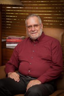 Simon  Williams headshot