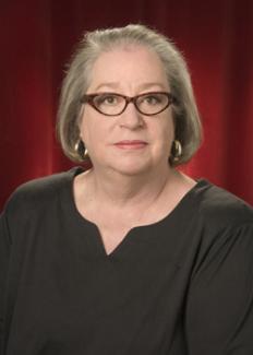 Dianne Holly headshot