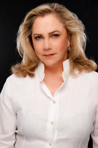 Picture of Kathleen Turner